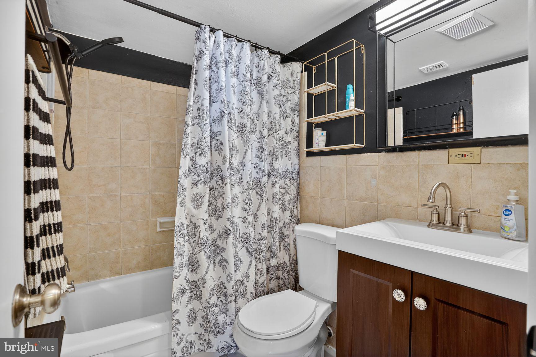 4927 AMERICANA DRIVE 205