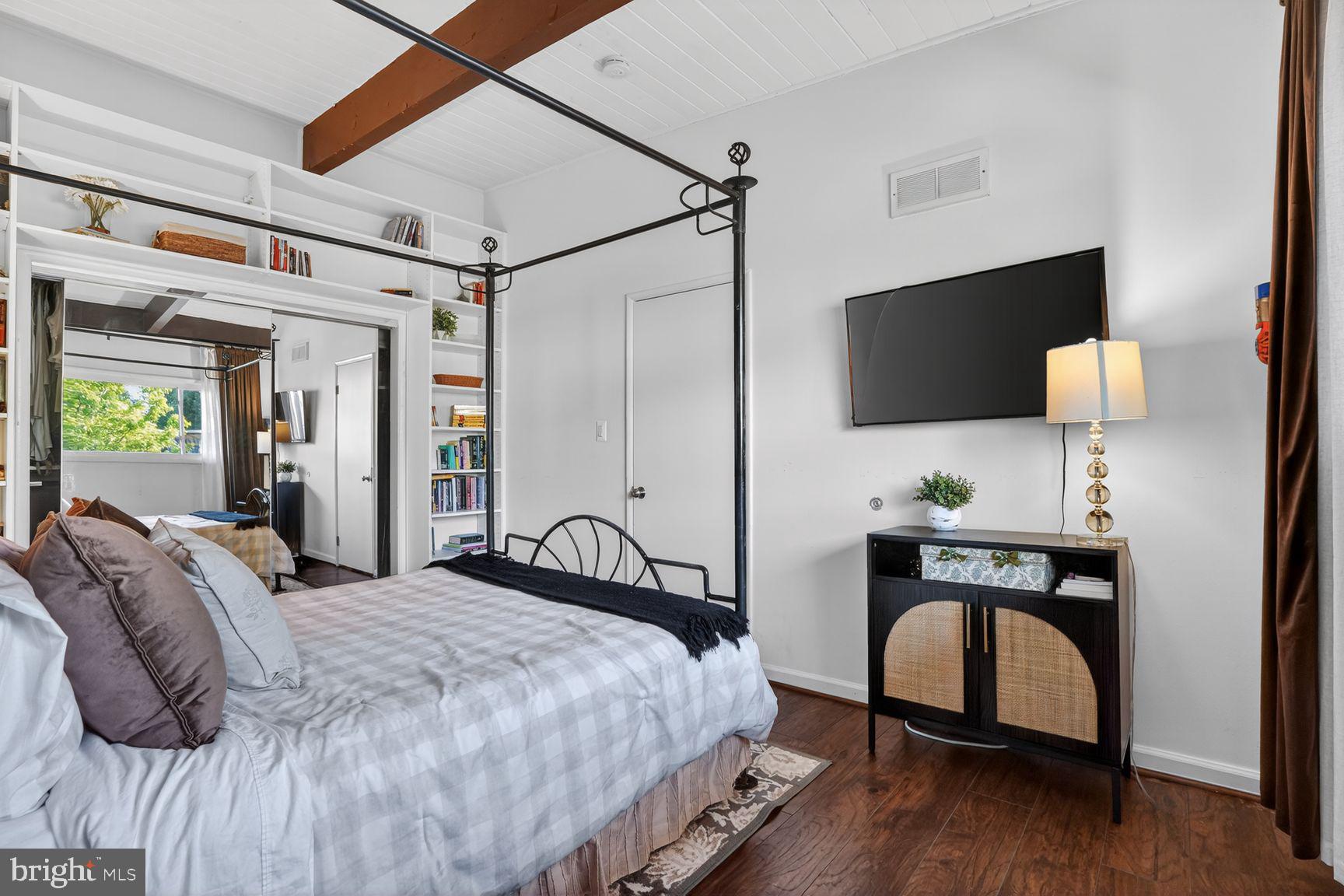 4927 AMERICANA DRIVE 205