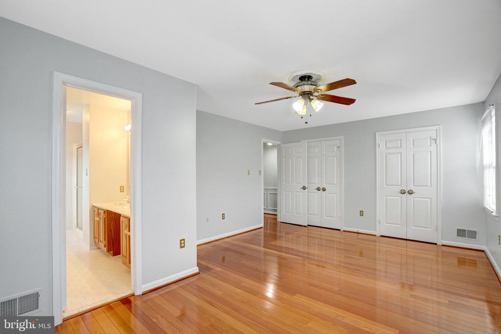 7363 MALLORY CIRCLE