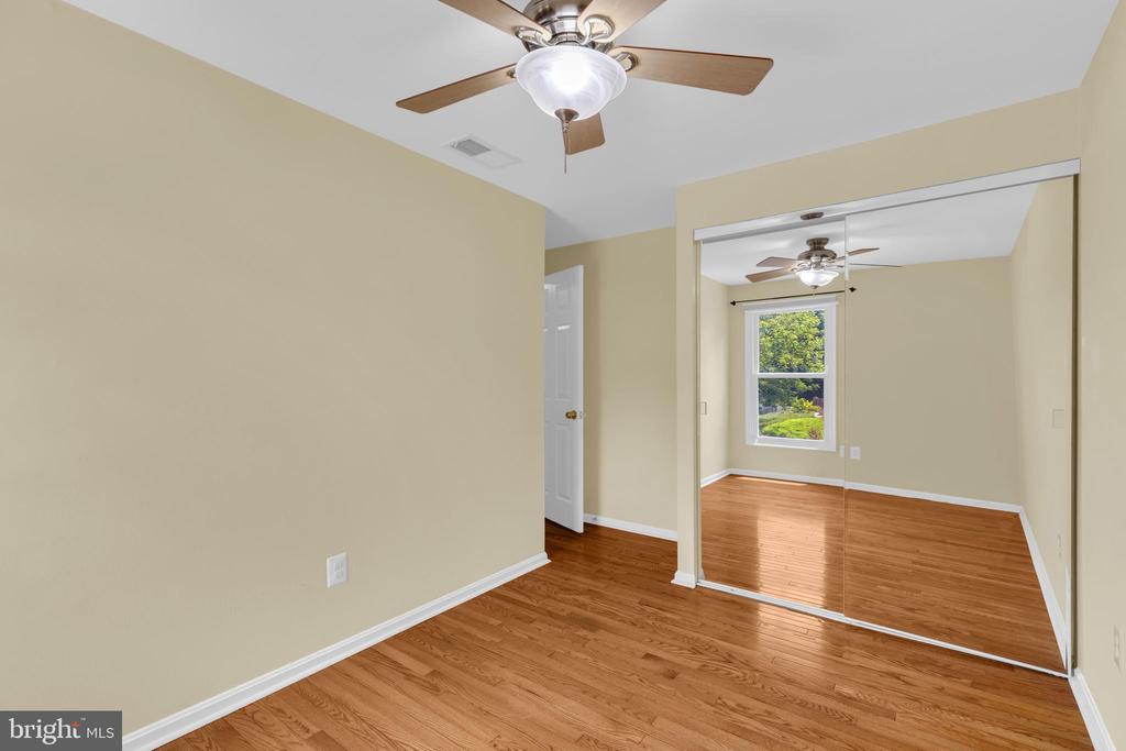 7658 WOLFORD WAY