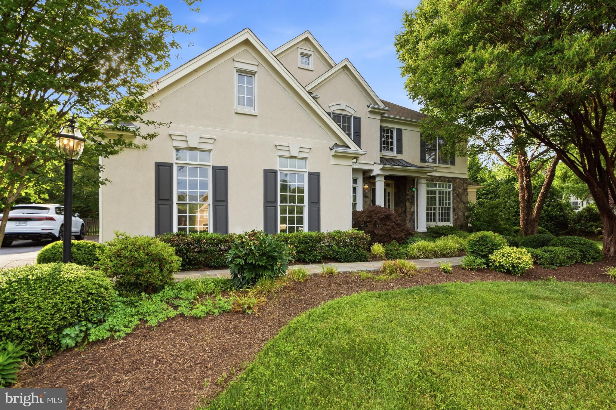 8206 GREENTREE MANOR LANE