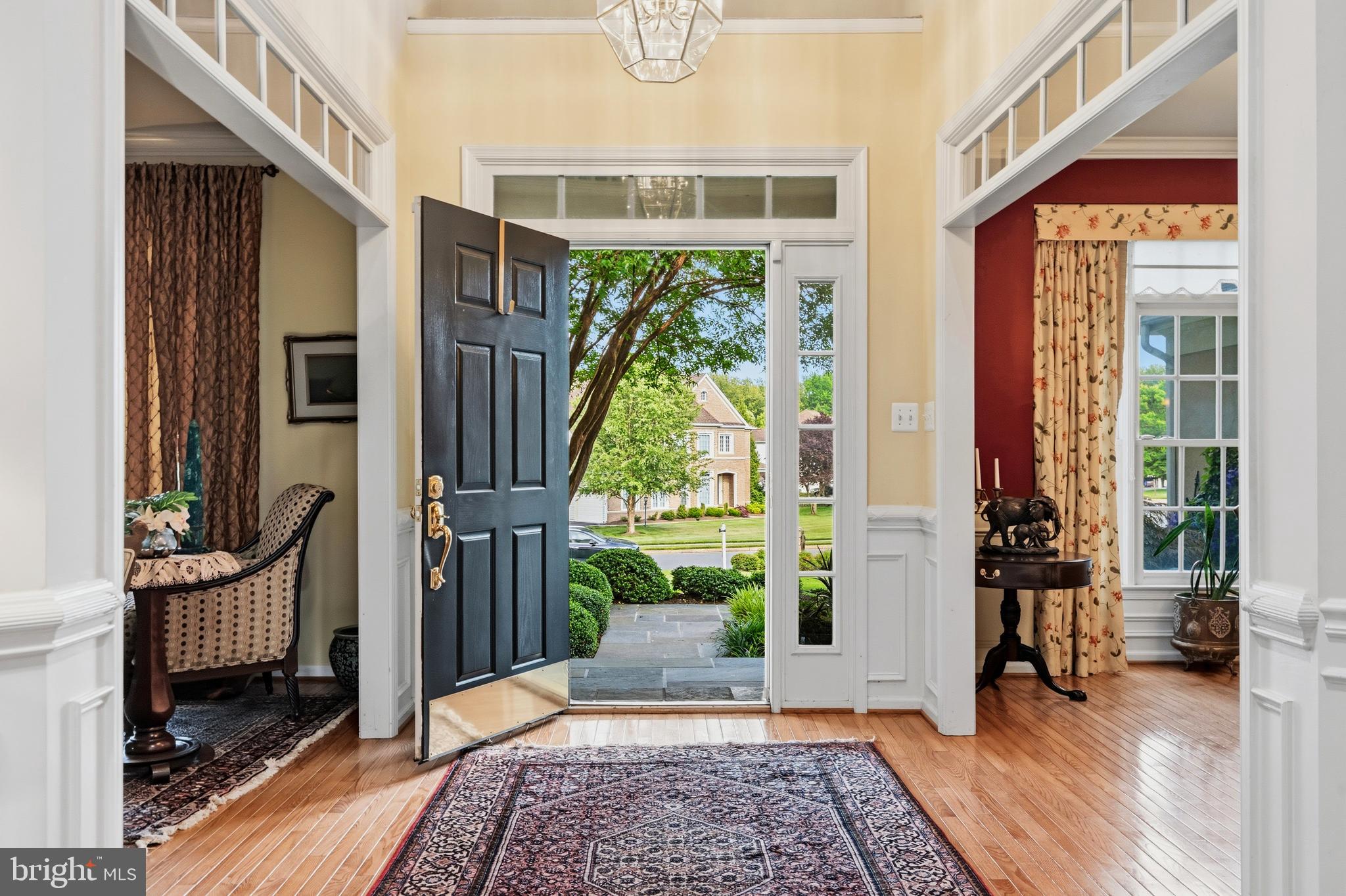 8206 GREENTREE MANOR LANE