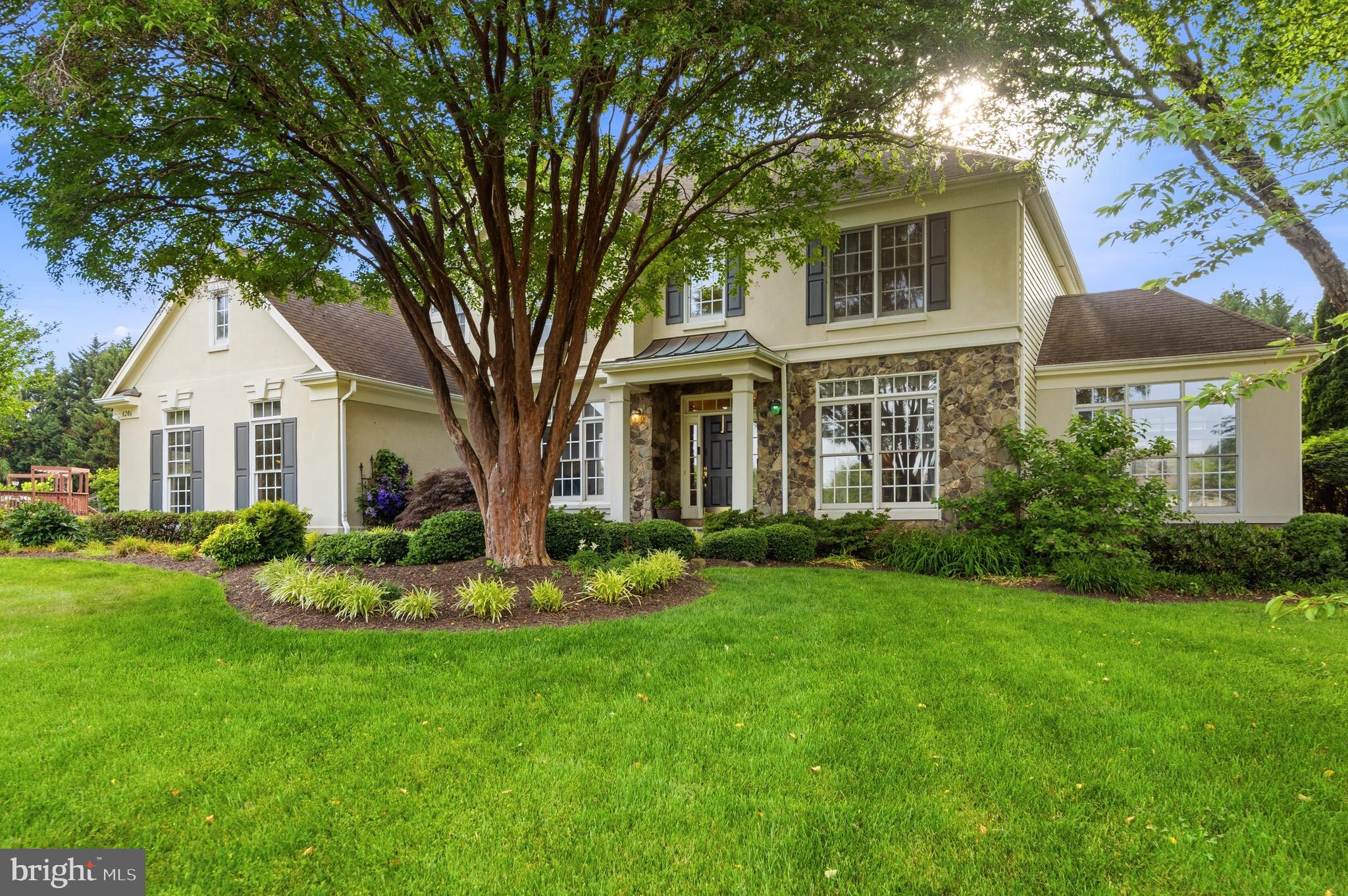8206 GREENTREE MANOR LANE