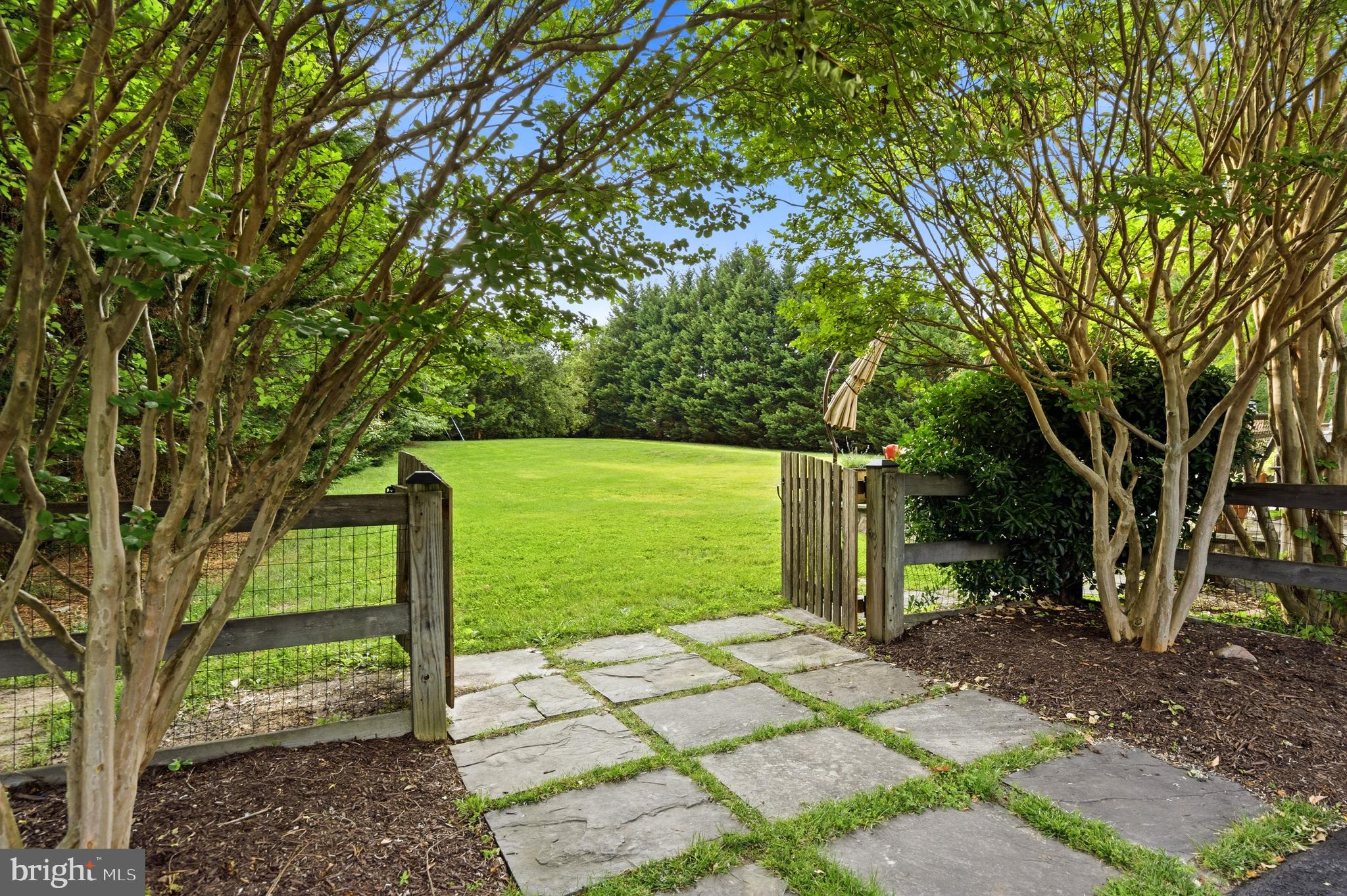 8206 GREENTREE MANOR LANE