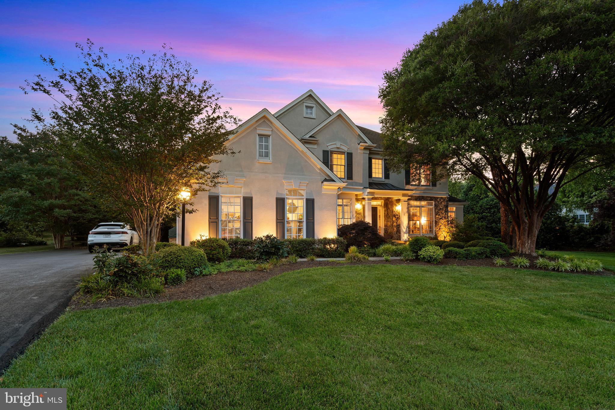 8206 GREENTREE MANOR LANE