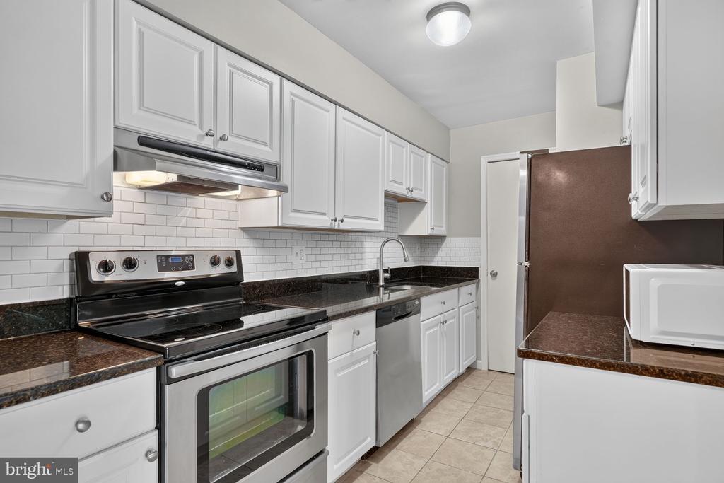 8358 DUNHAM COURT Unit: 627