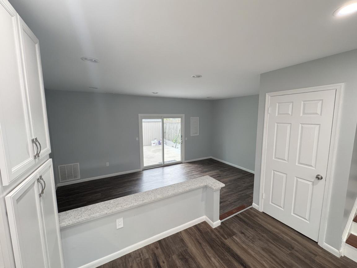 5817 BURKE MANOR COURT