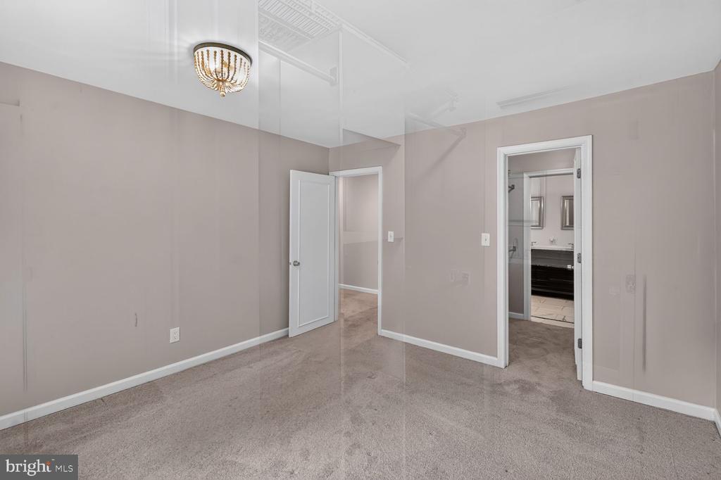 5905 NOBLESTOWN ROAD Unit: F