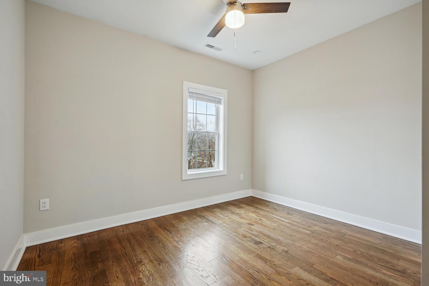 1553 RIVERTOWN PLACE