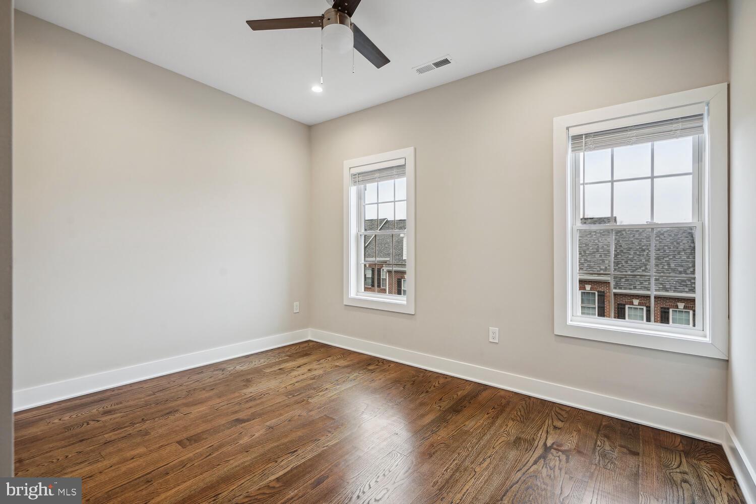 1553 RIVERTOWN PLACE