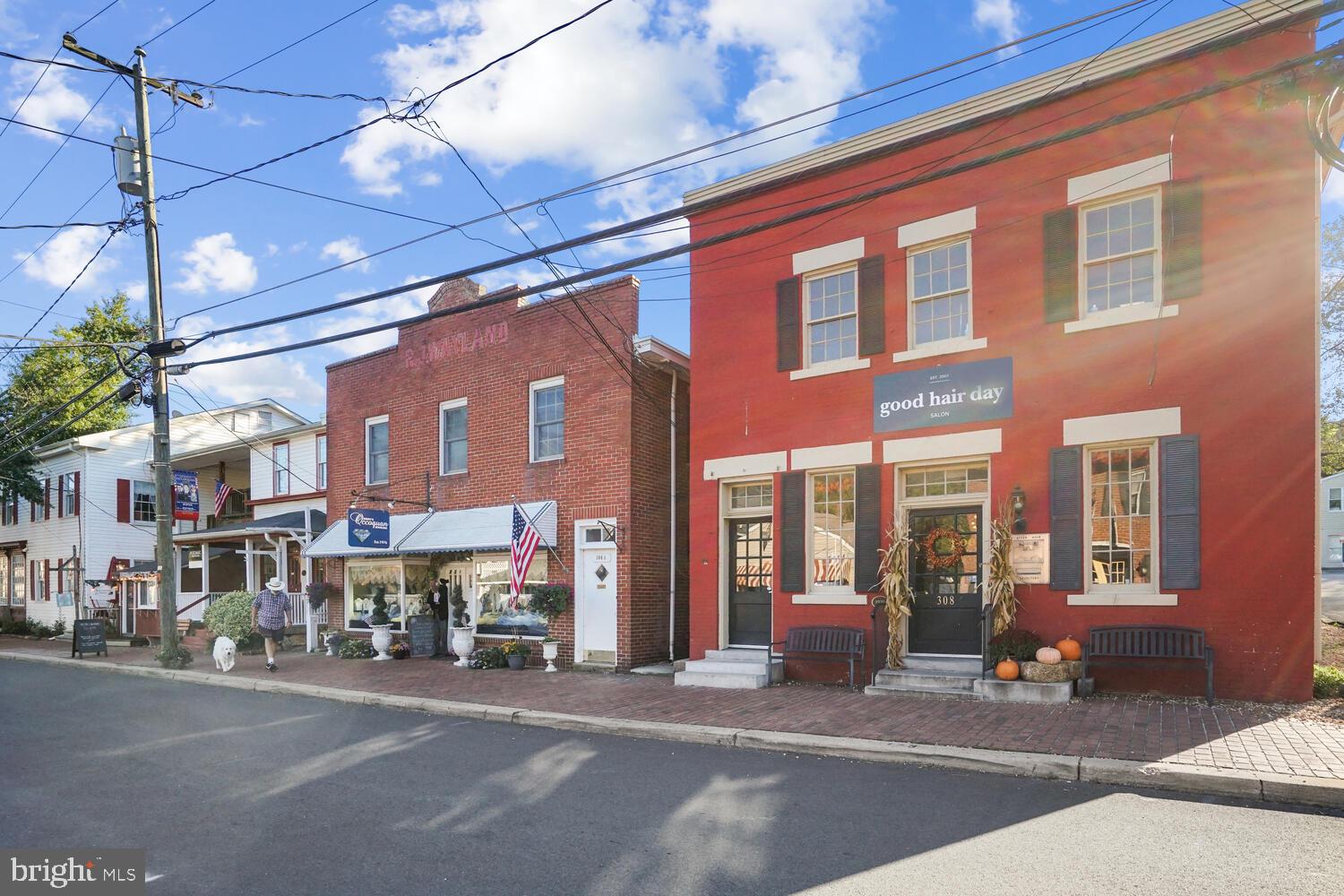 1555 RIVERTOWN PLACE