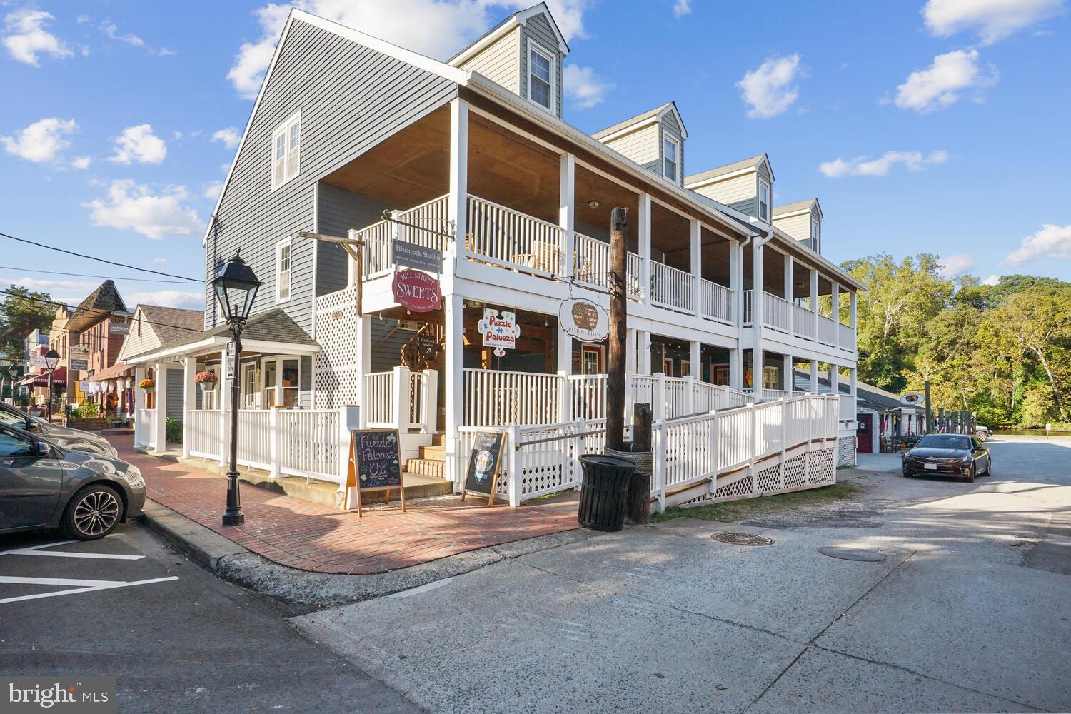 1555 RIVERTOWN PLACE