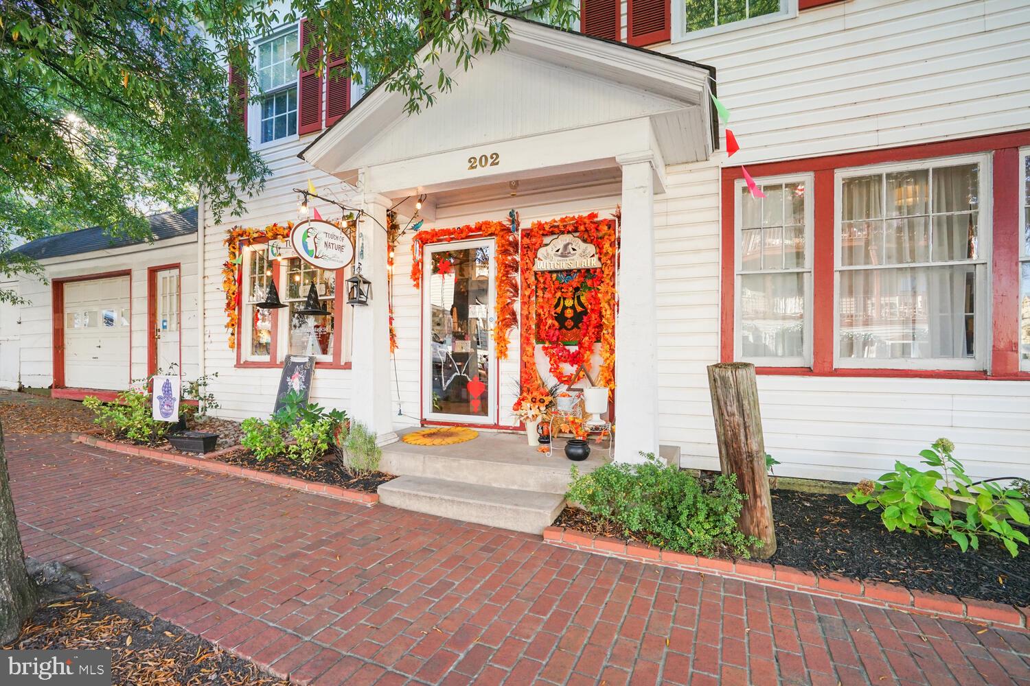 1555 RIVERTOWN PLACE