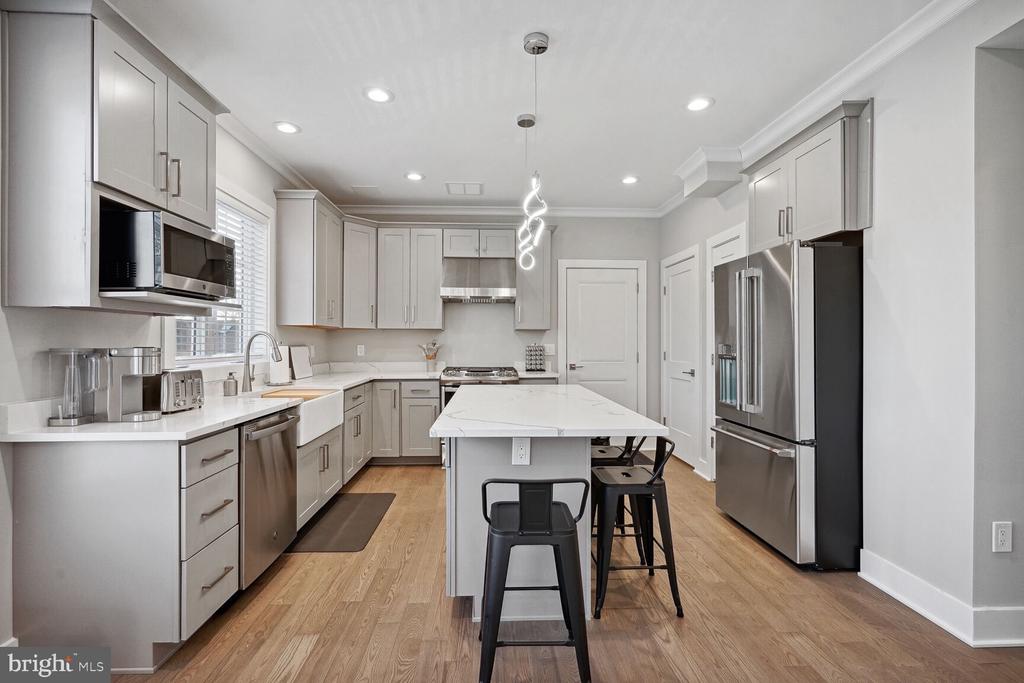 1554 RIVERTOWN PLACE