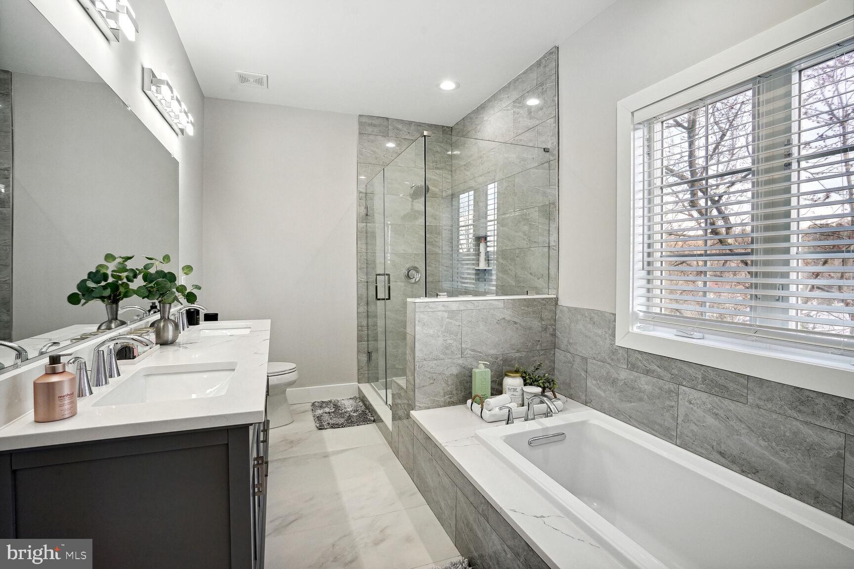 1554 RIVERTOWN PLACE