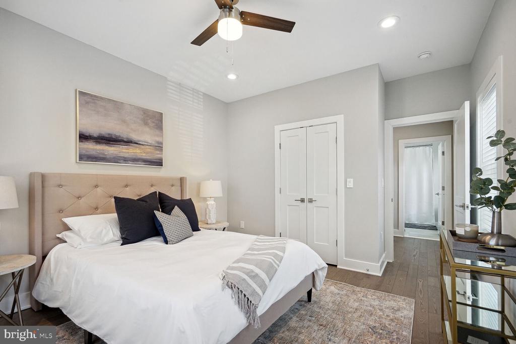 1554 RIVERTOWN PLACE