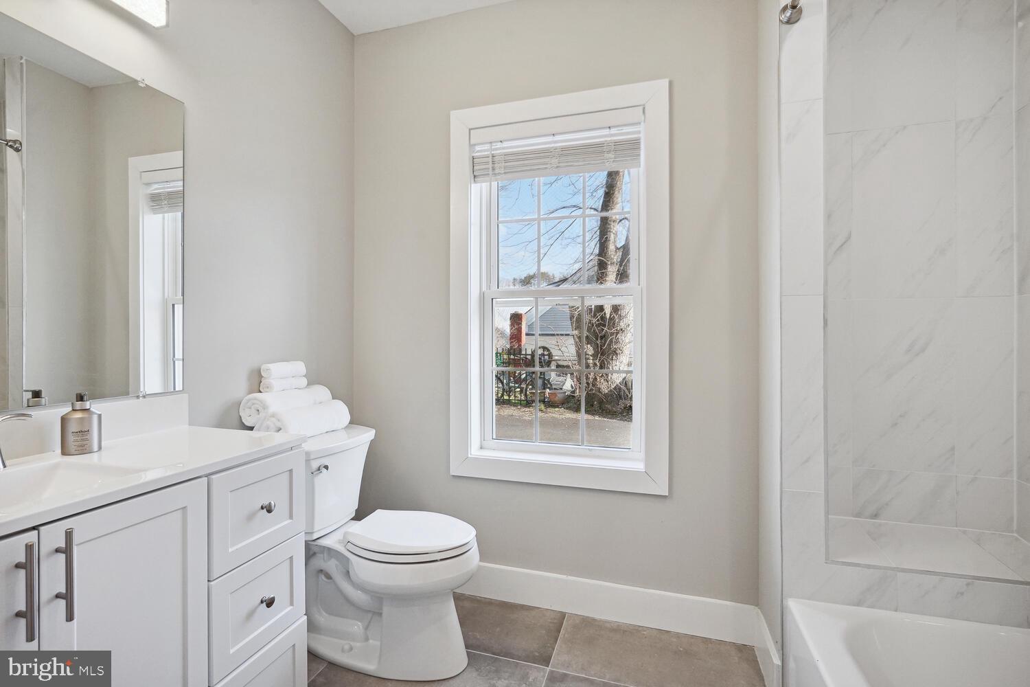 1552 RIVERTOWN PLACE