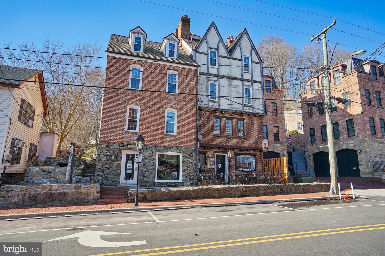 1552 RIVERTOWN PLACE