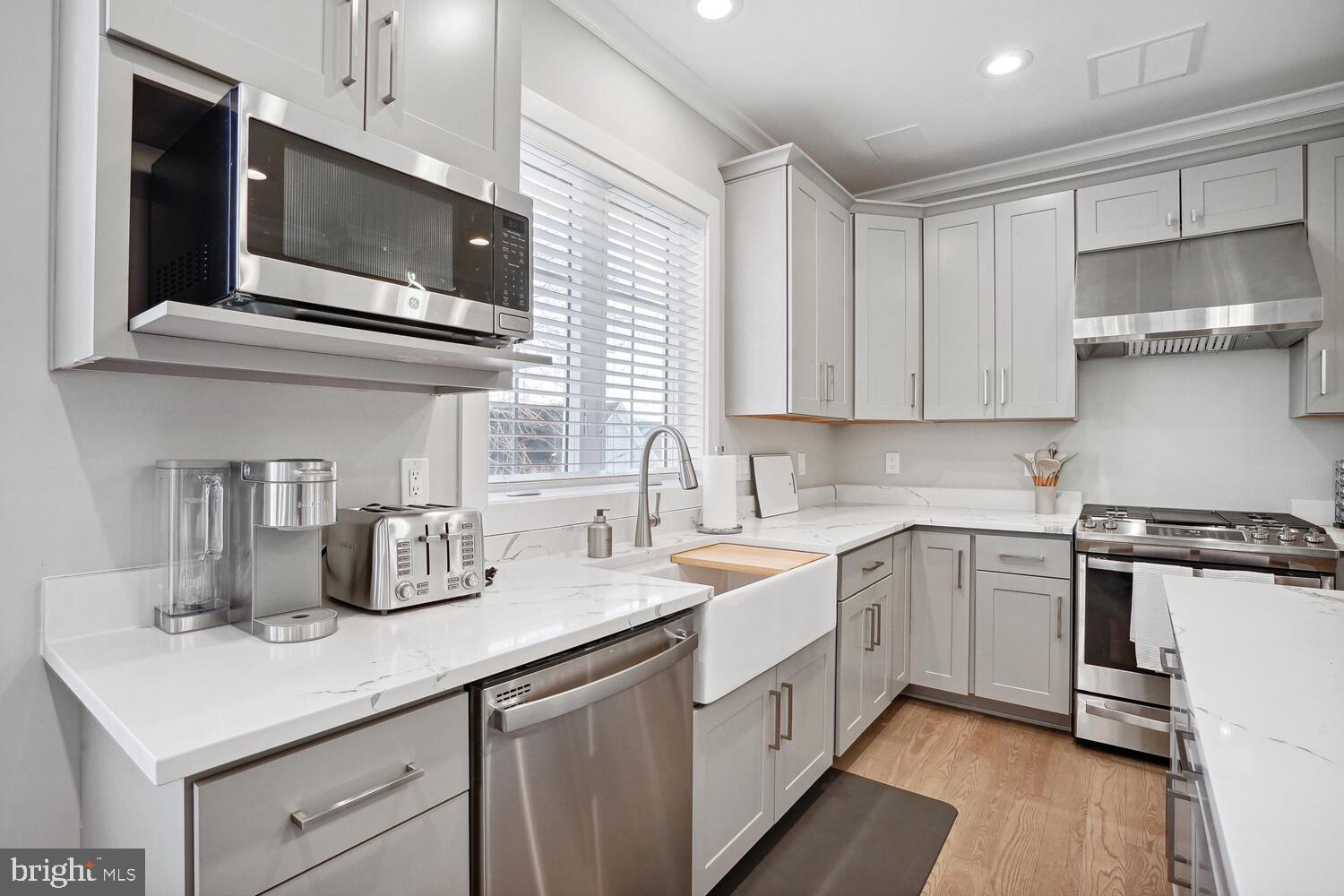 1552 RIVERTOWN PLACE