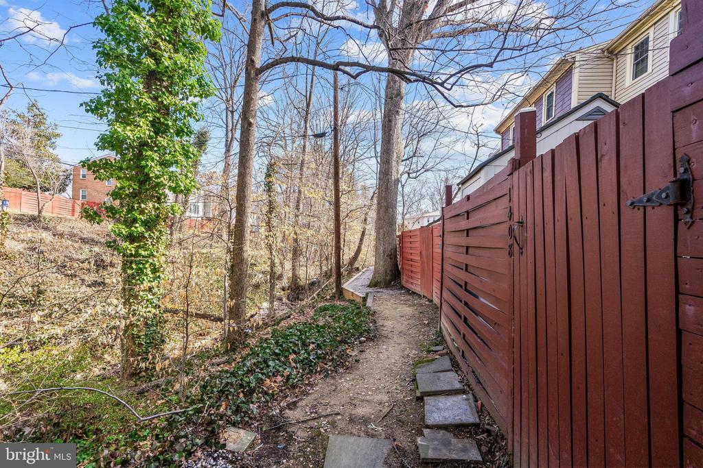 1408 MILBANK ROAD