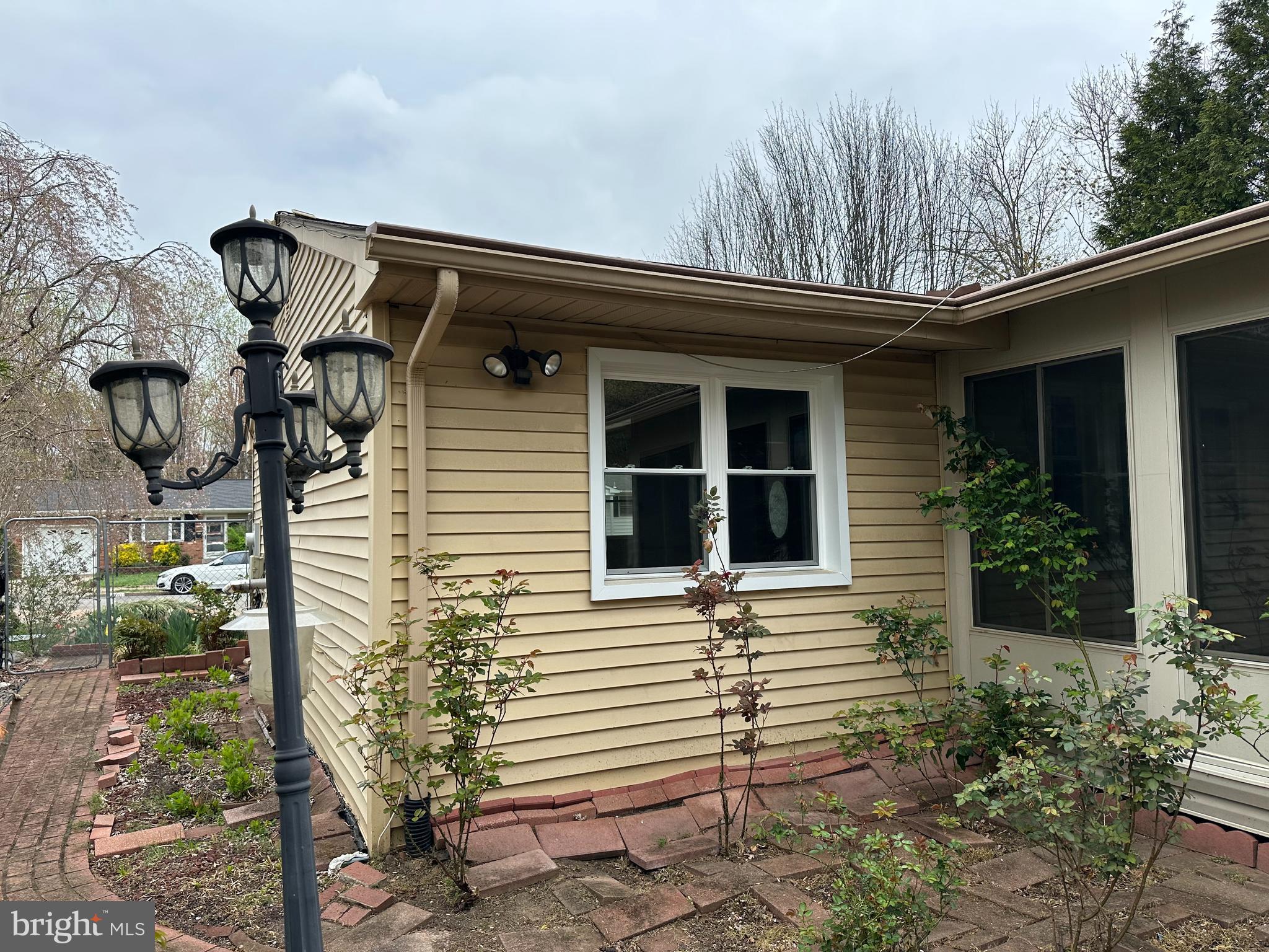 14921 CORDELL AVENUE