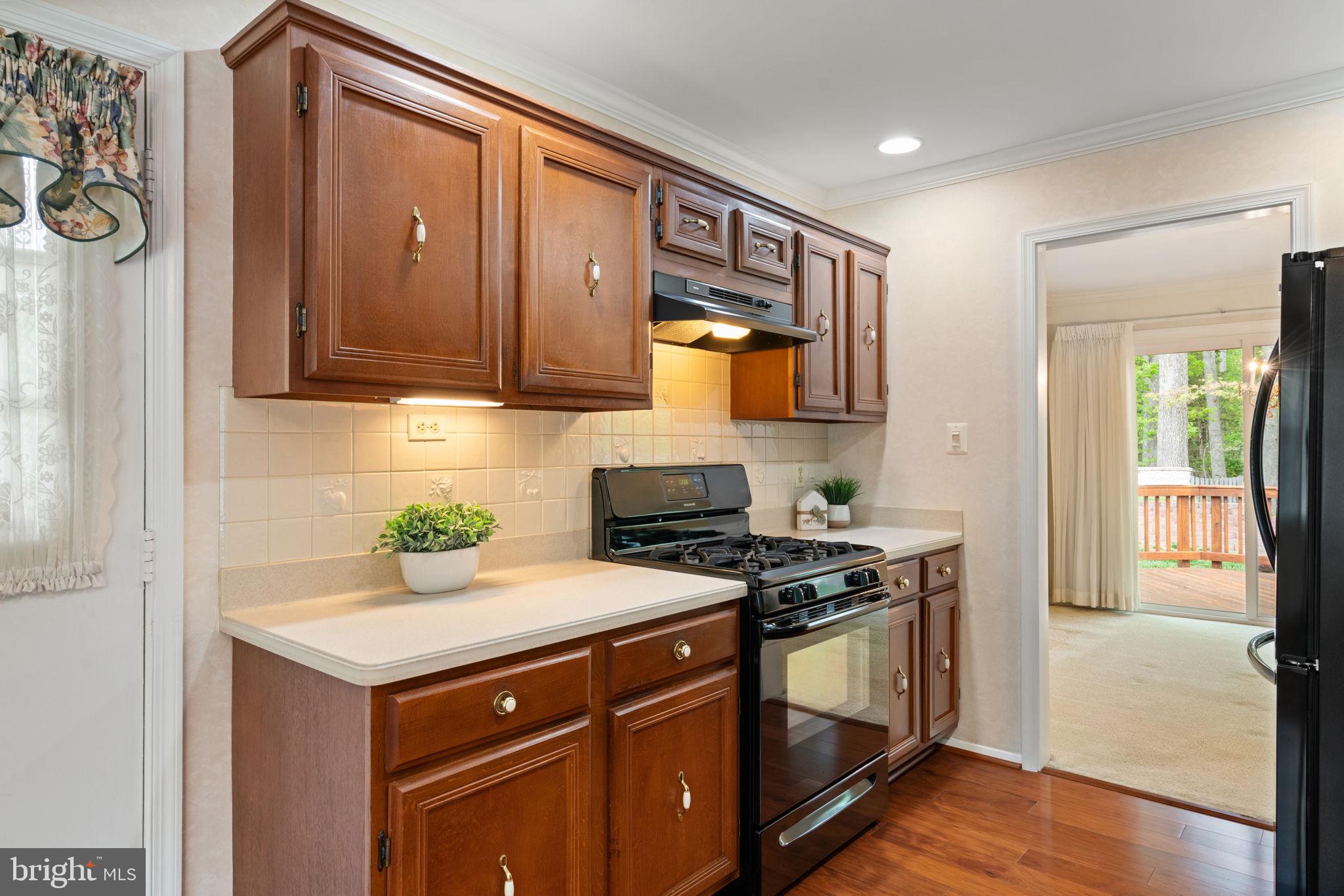 2720 CRABAPPLE COURT