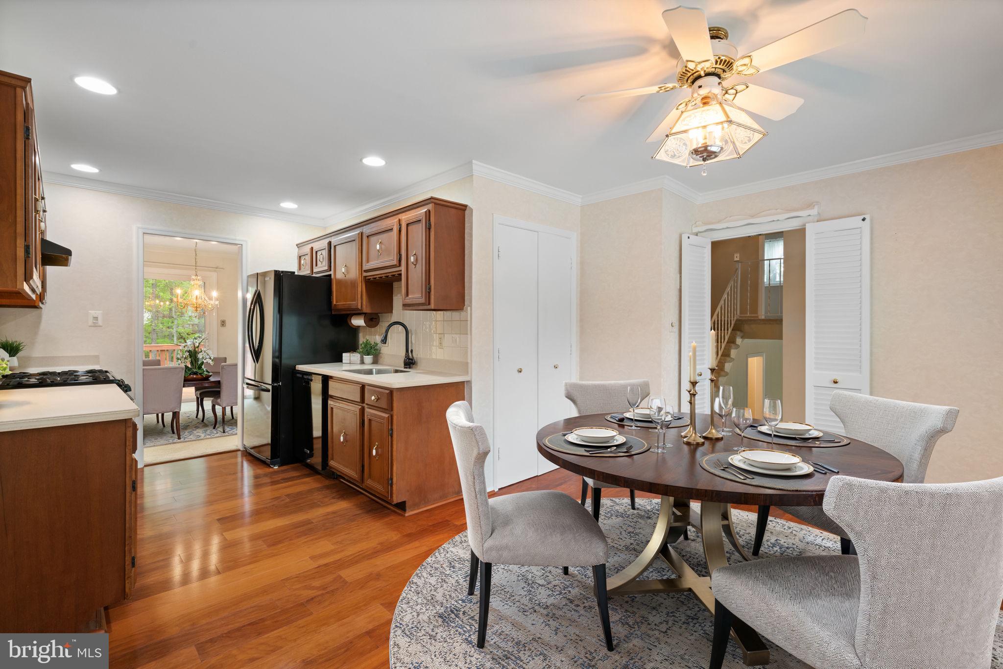 2720 CRABAPPLE COURT