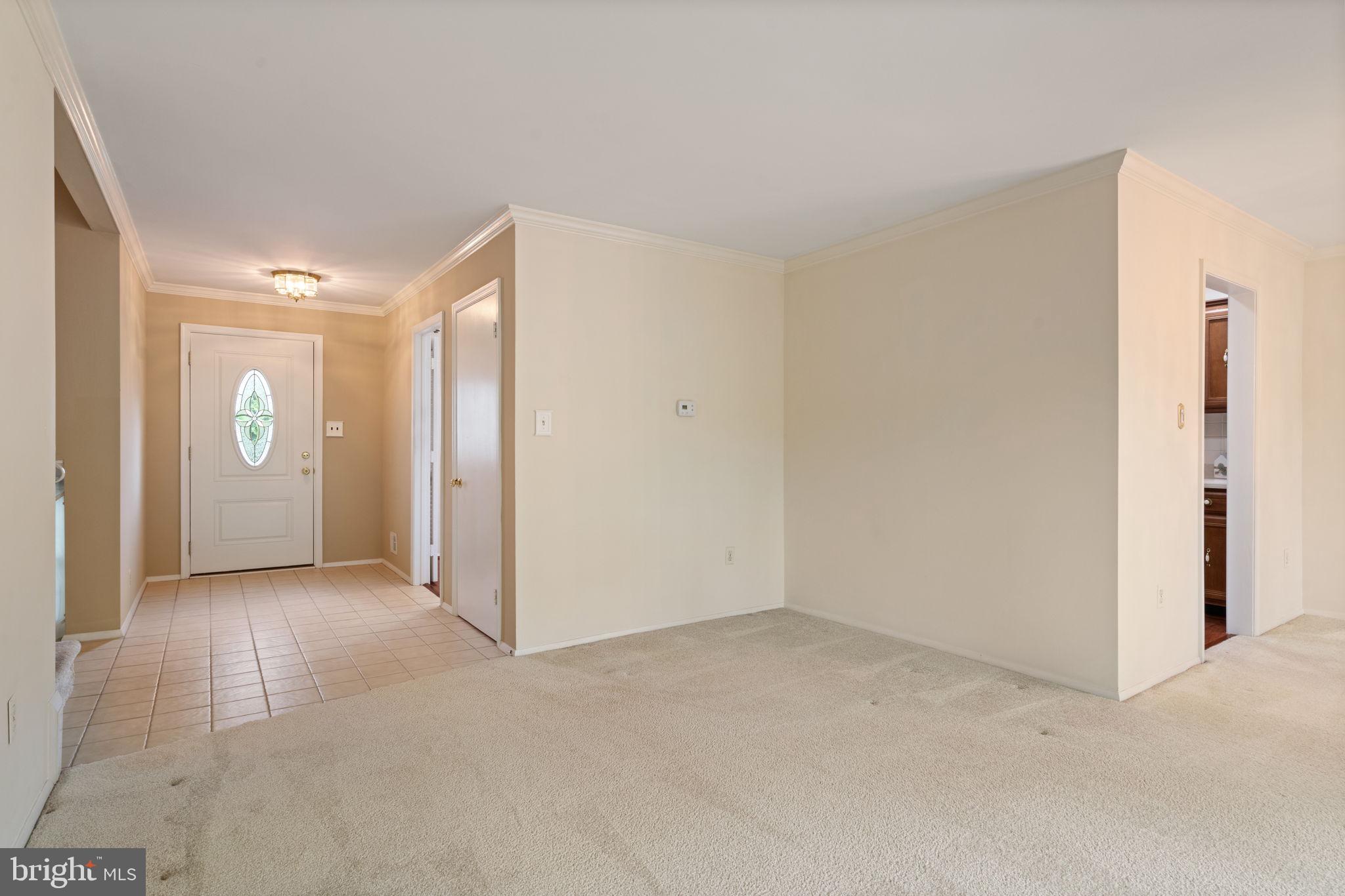 2720 CRABAPPLE COURT