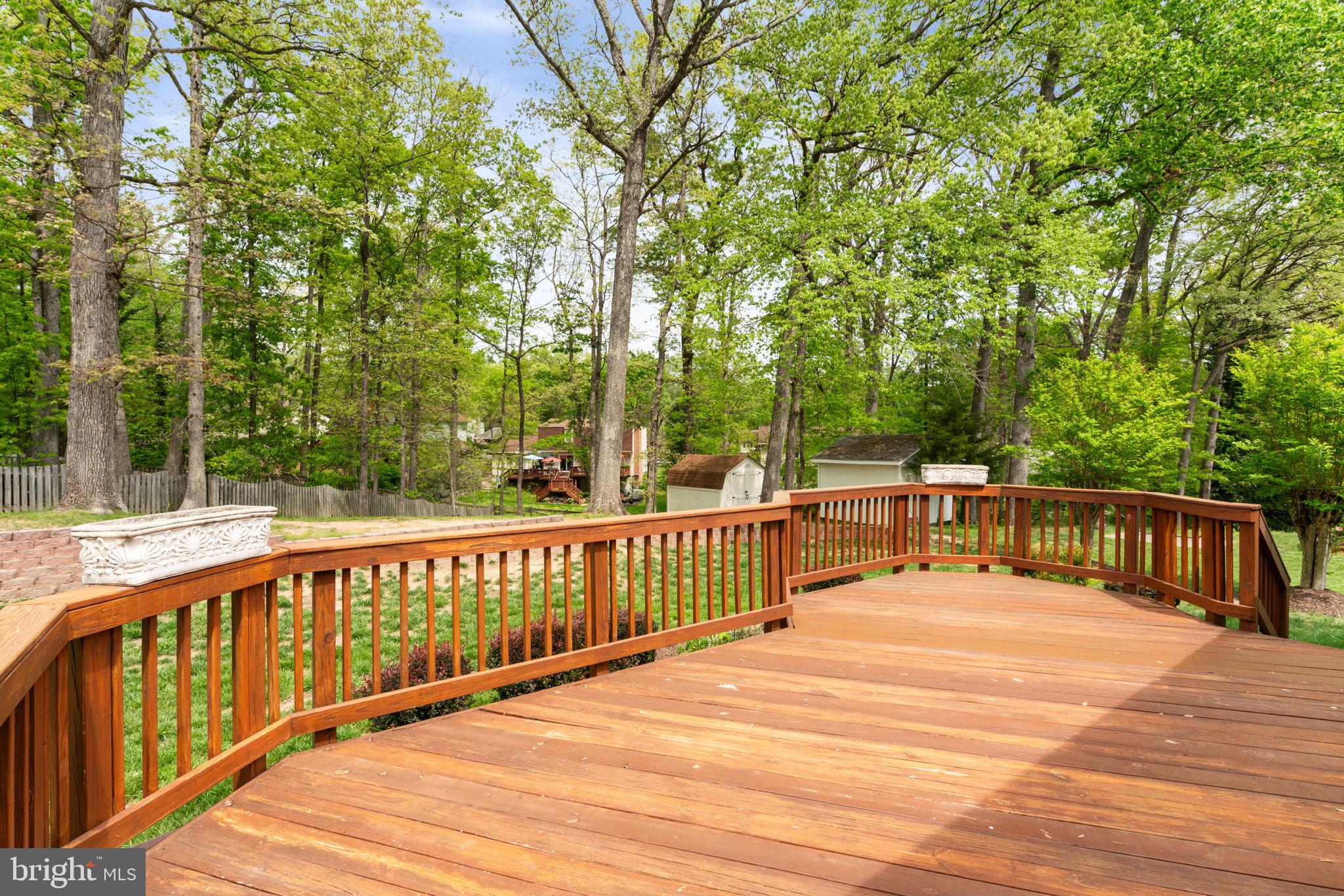 2720 CRABAPPLE COURT