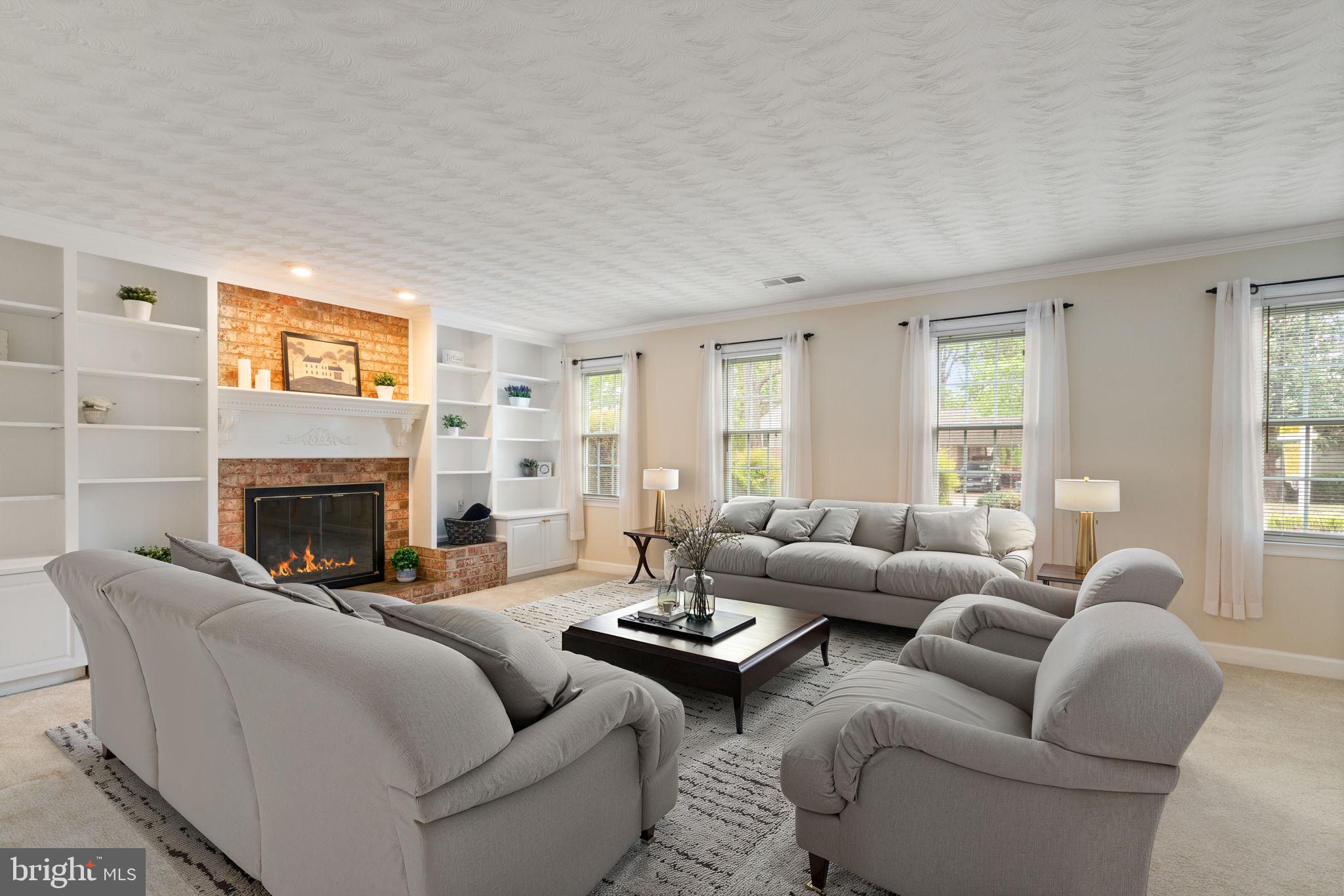 2720 CRABAPPLE COURT