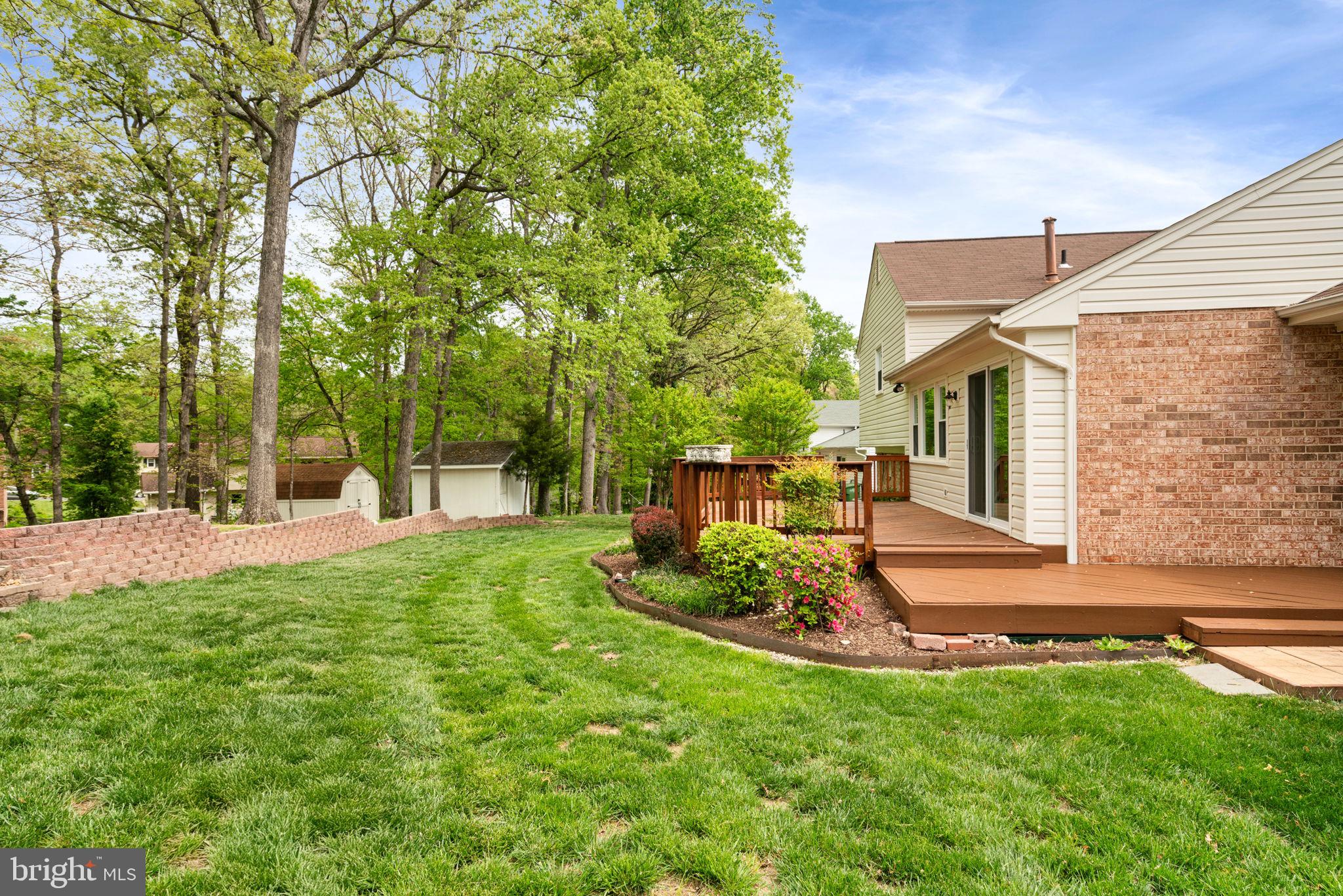 2720 CRABAPPLE COURT