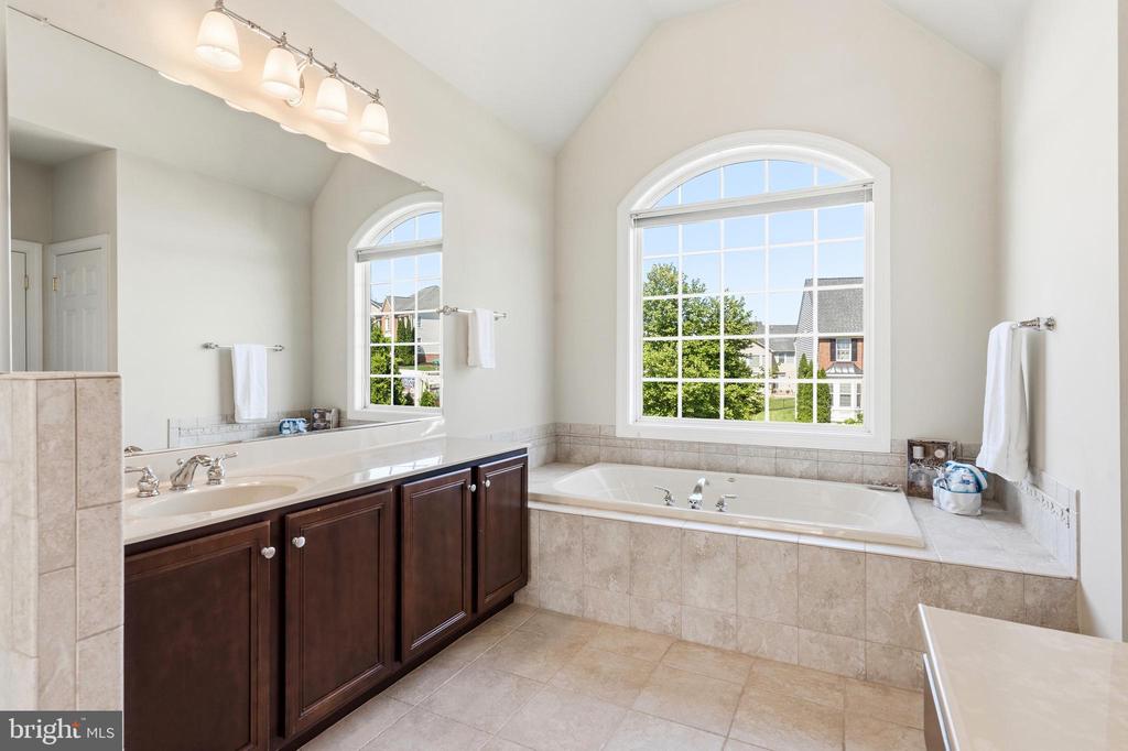 2450 TRANSOM PLACE