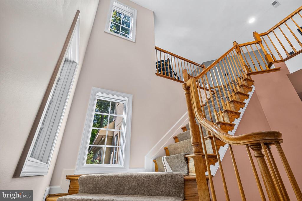 10990 STONEBROOK DRIVE