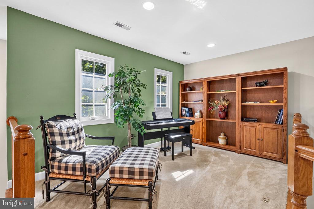 10990 STONEBROOK DRIVE