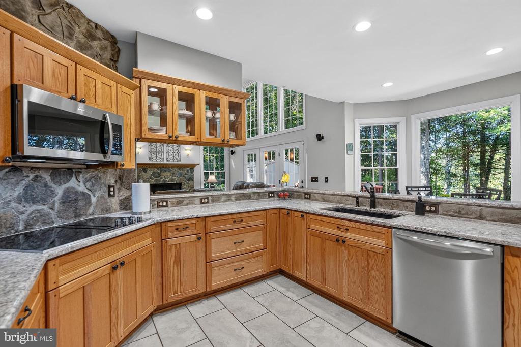 10990 STONEBROOK DRIVE