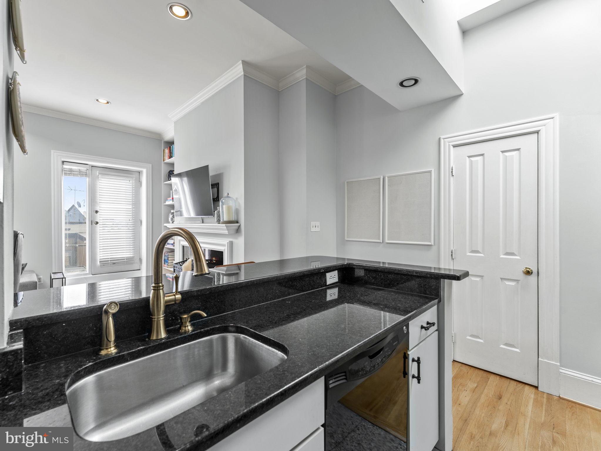 1807 CALIFORNIA STREET NW 303