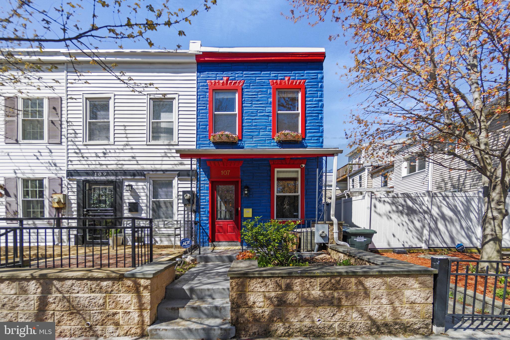107 16TH STREET SE