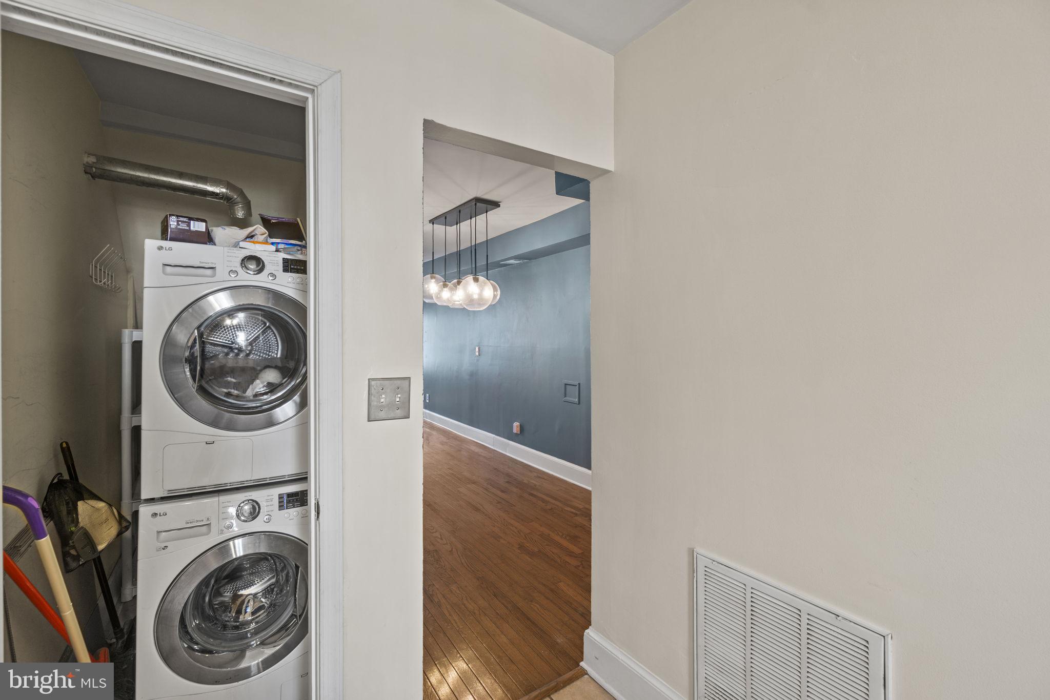 107 16TH STREET SE