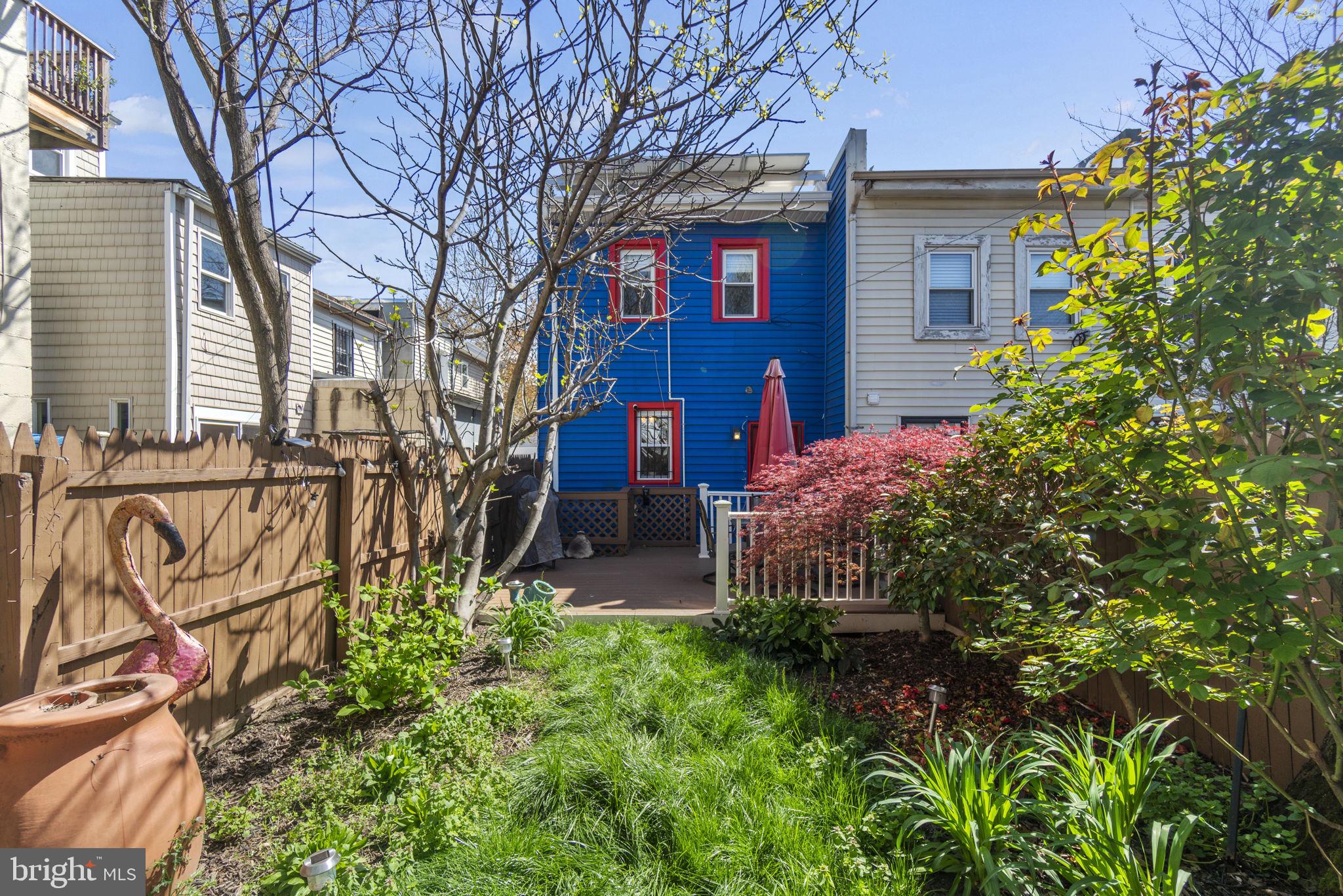 107 16TH STREET SE