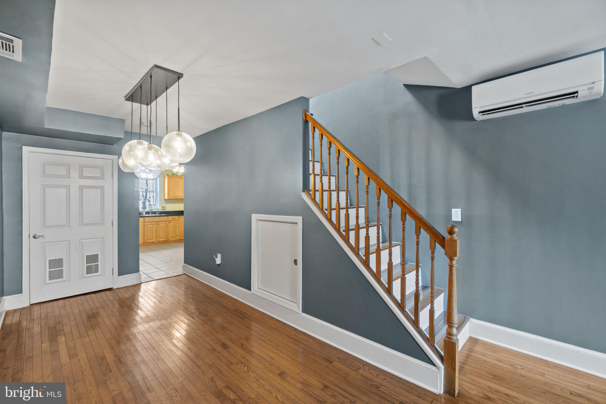 107 16TH STREET SE