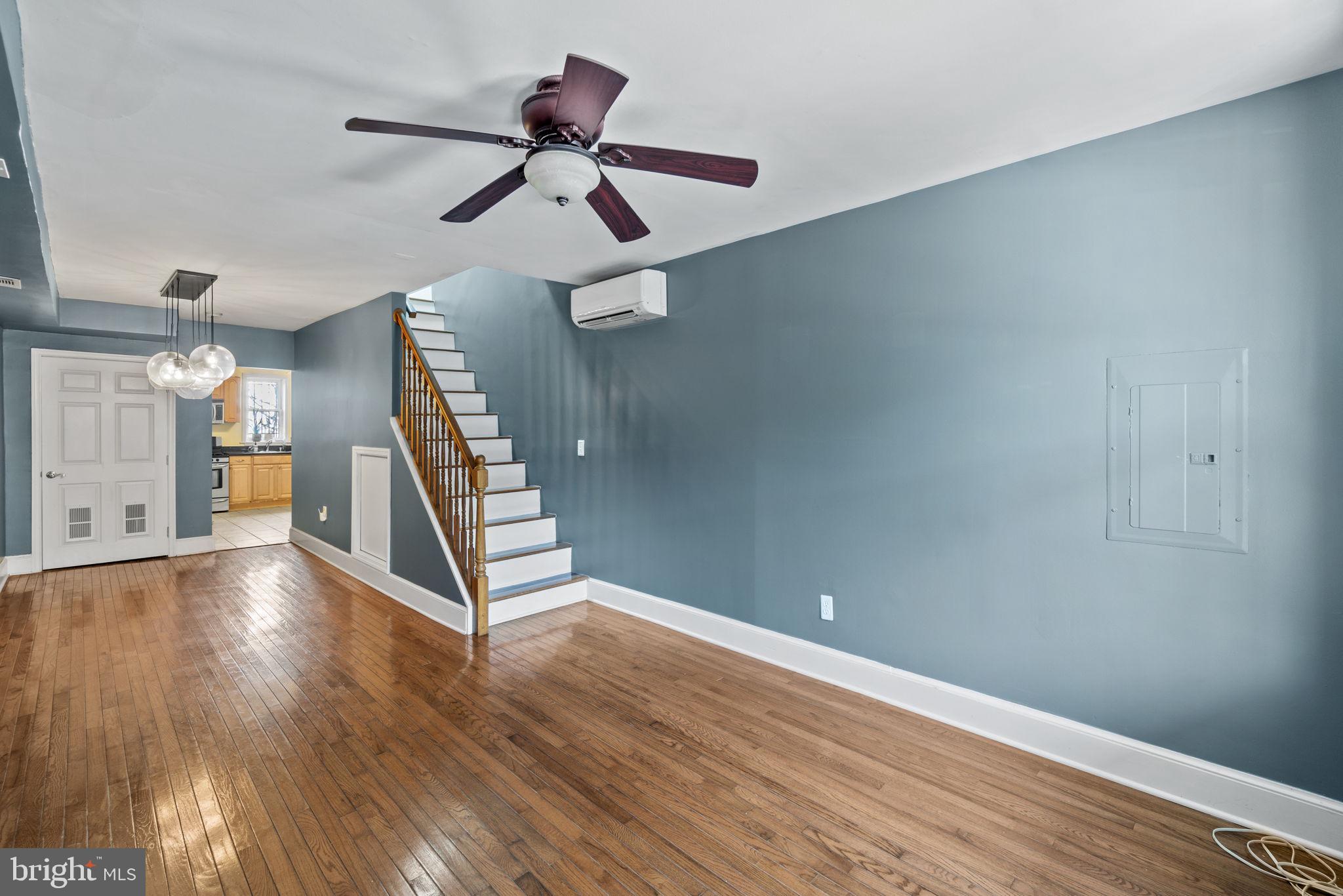 107 16TH STREET SE
