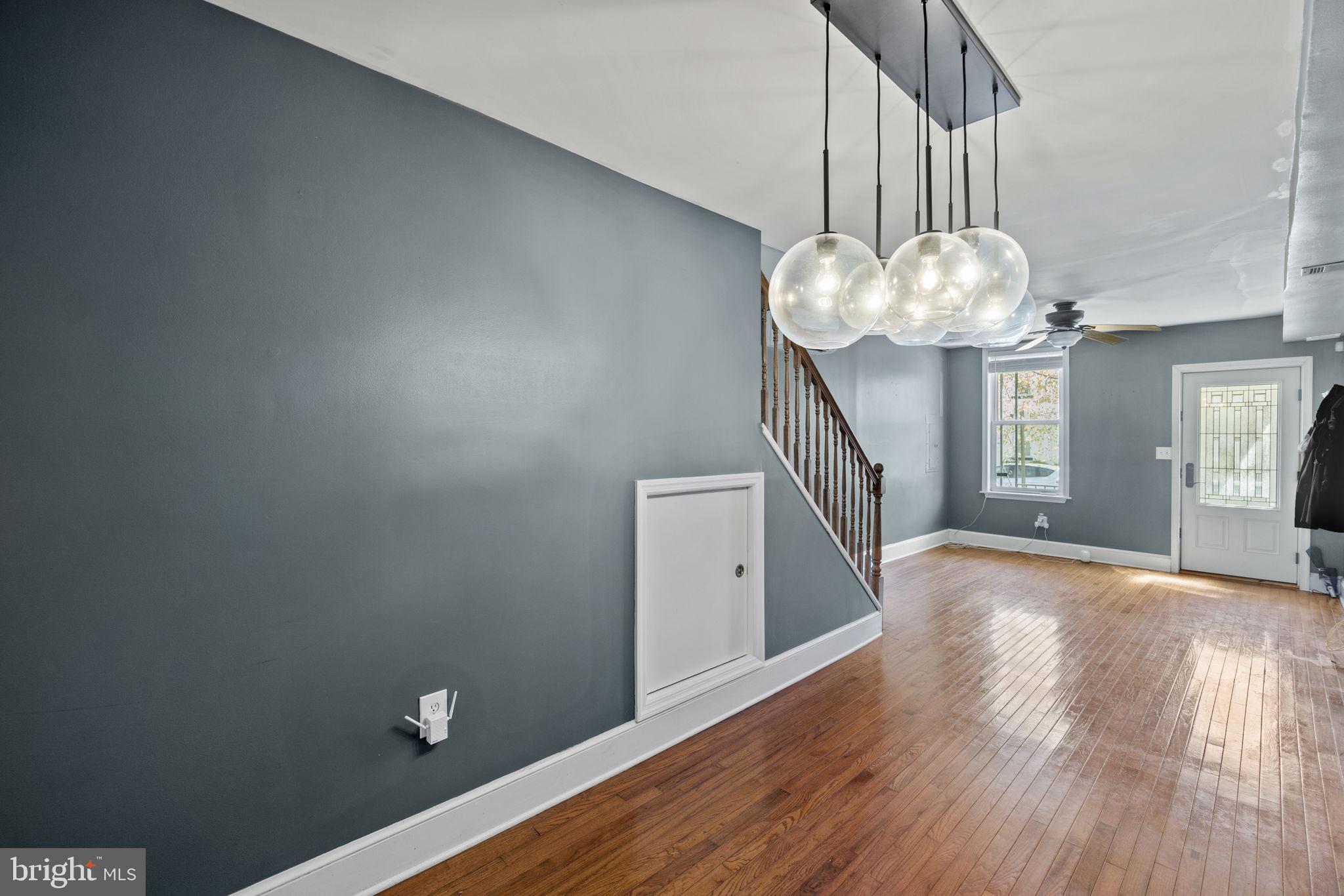 107 16TH STREET SE