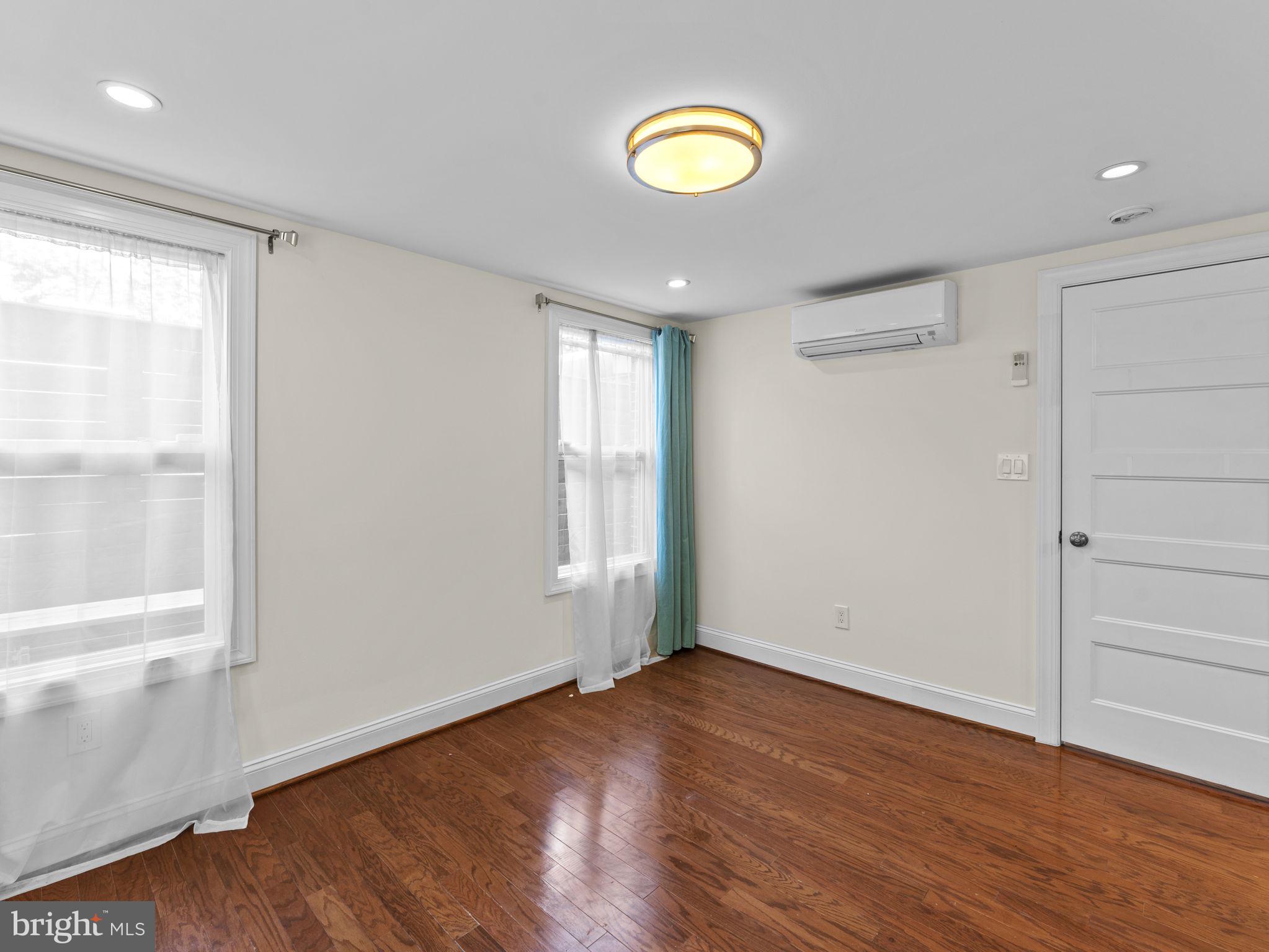 815 8TH STREET NE 2