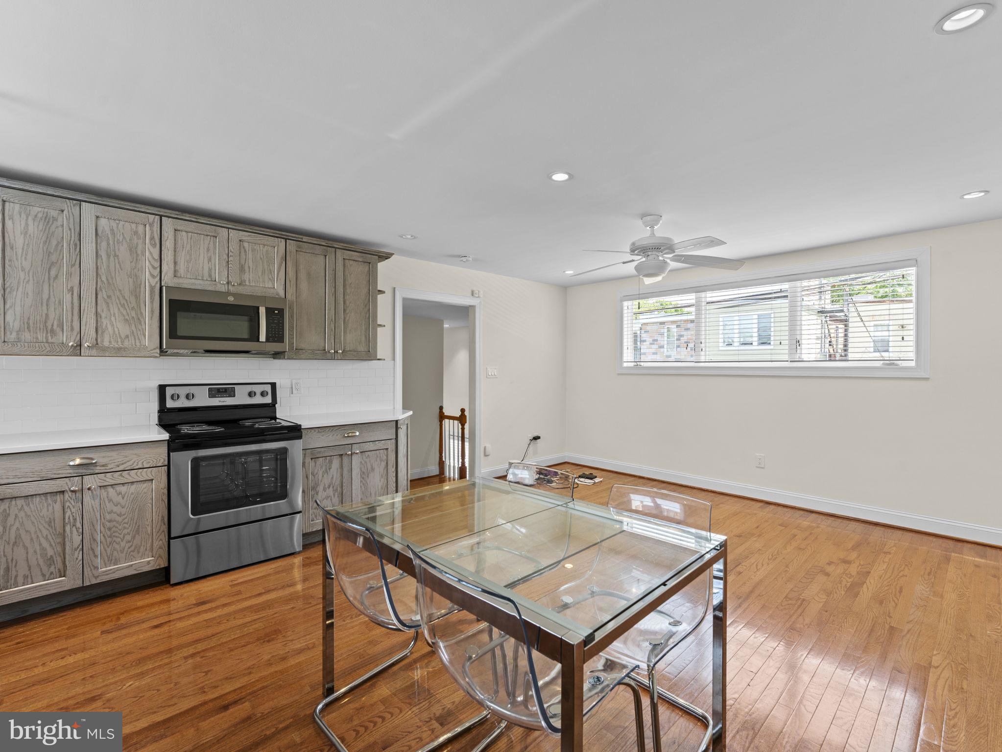 815 8TH STREET NE 2