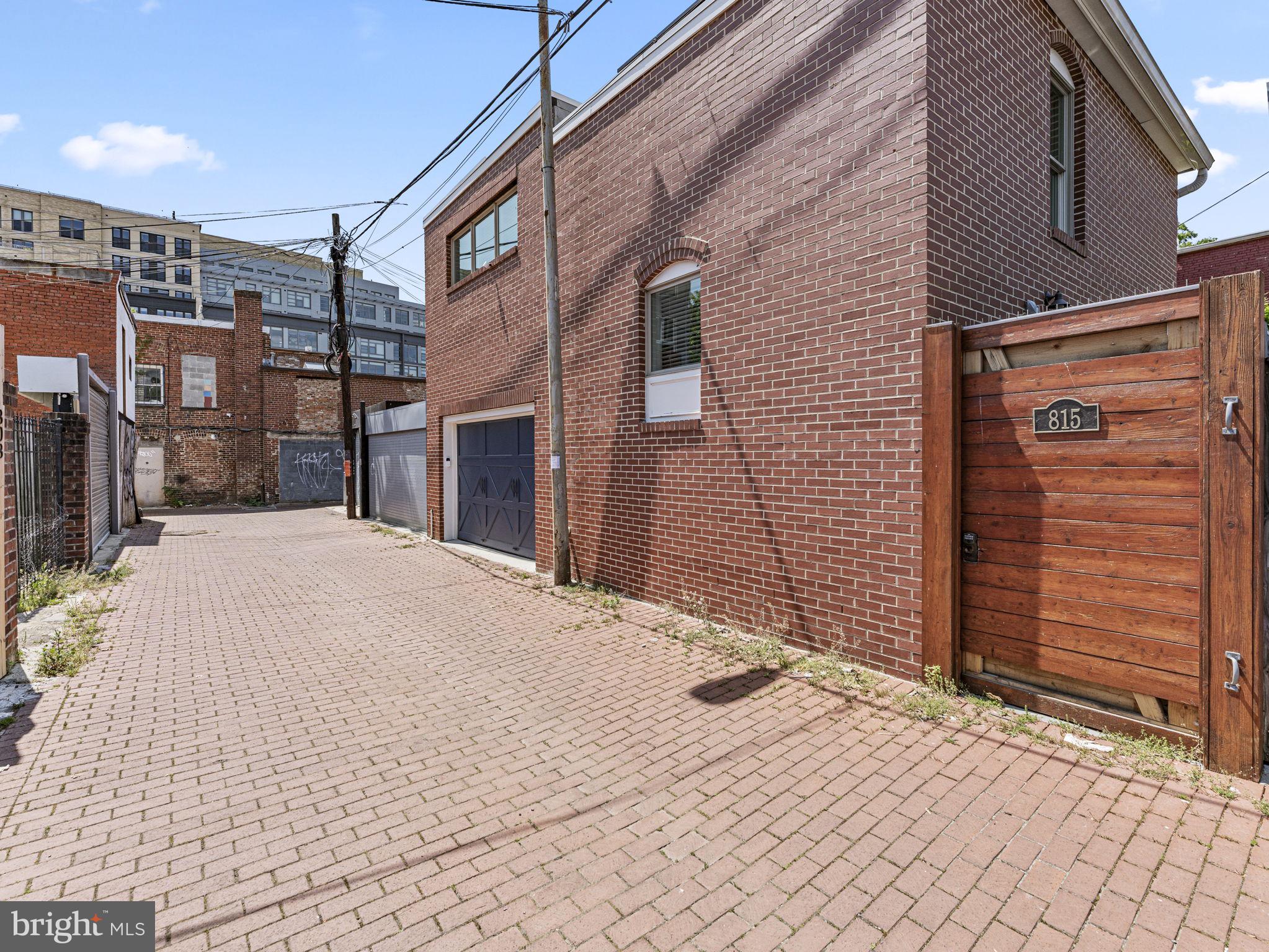 815 8TH STREET NE 2