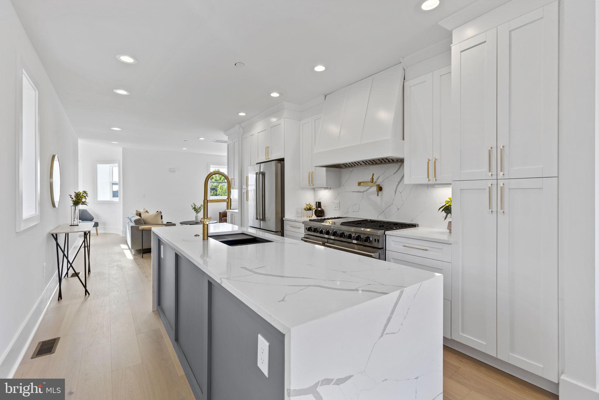 1825 N CAPITOL STREET NE 2