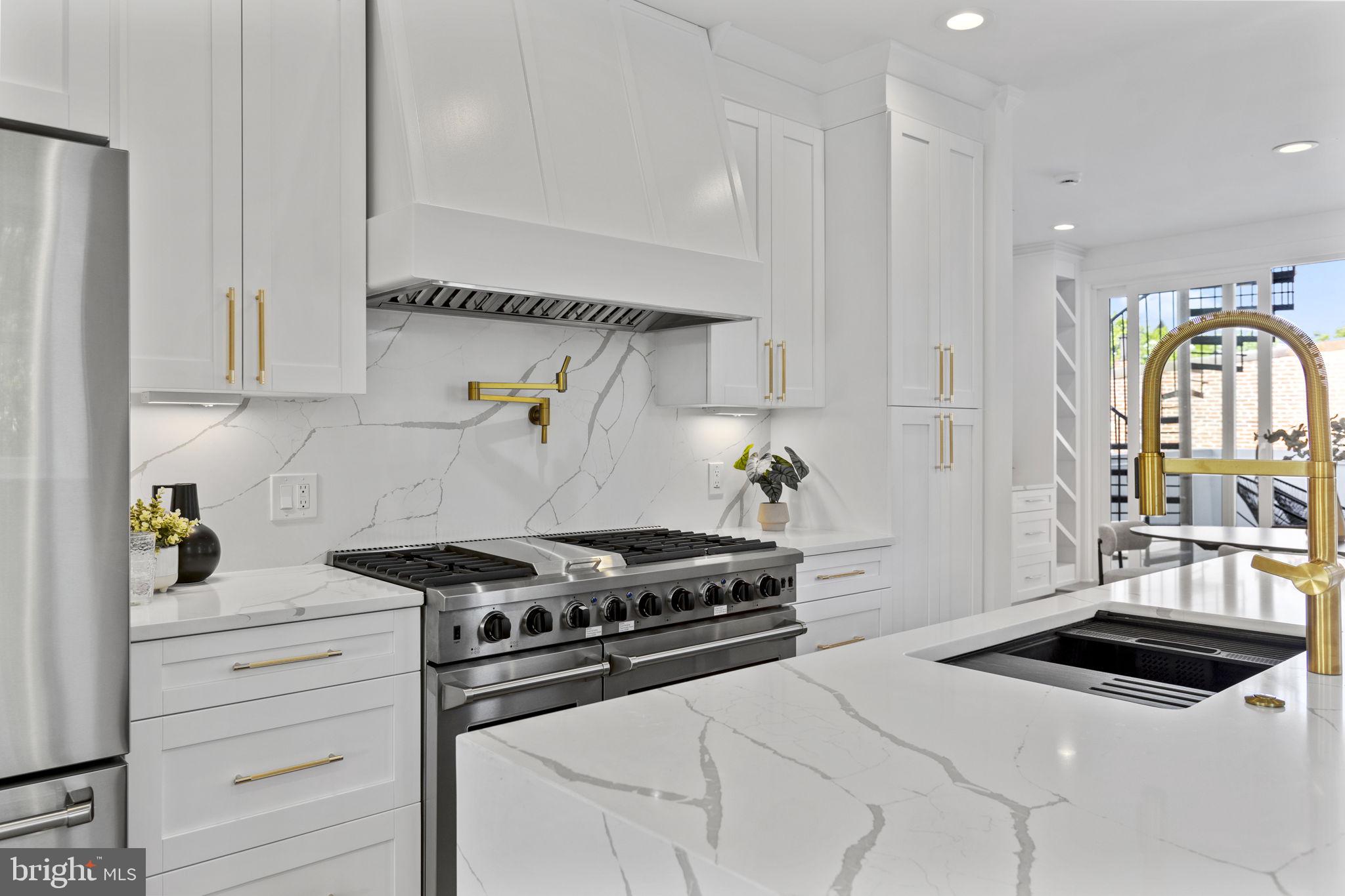 1825 N CAPITOL STREET NE 2