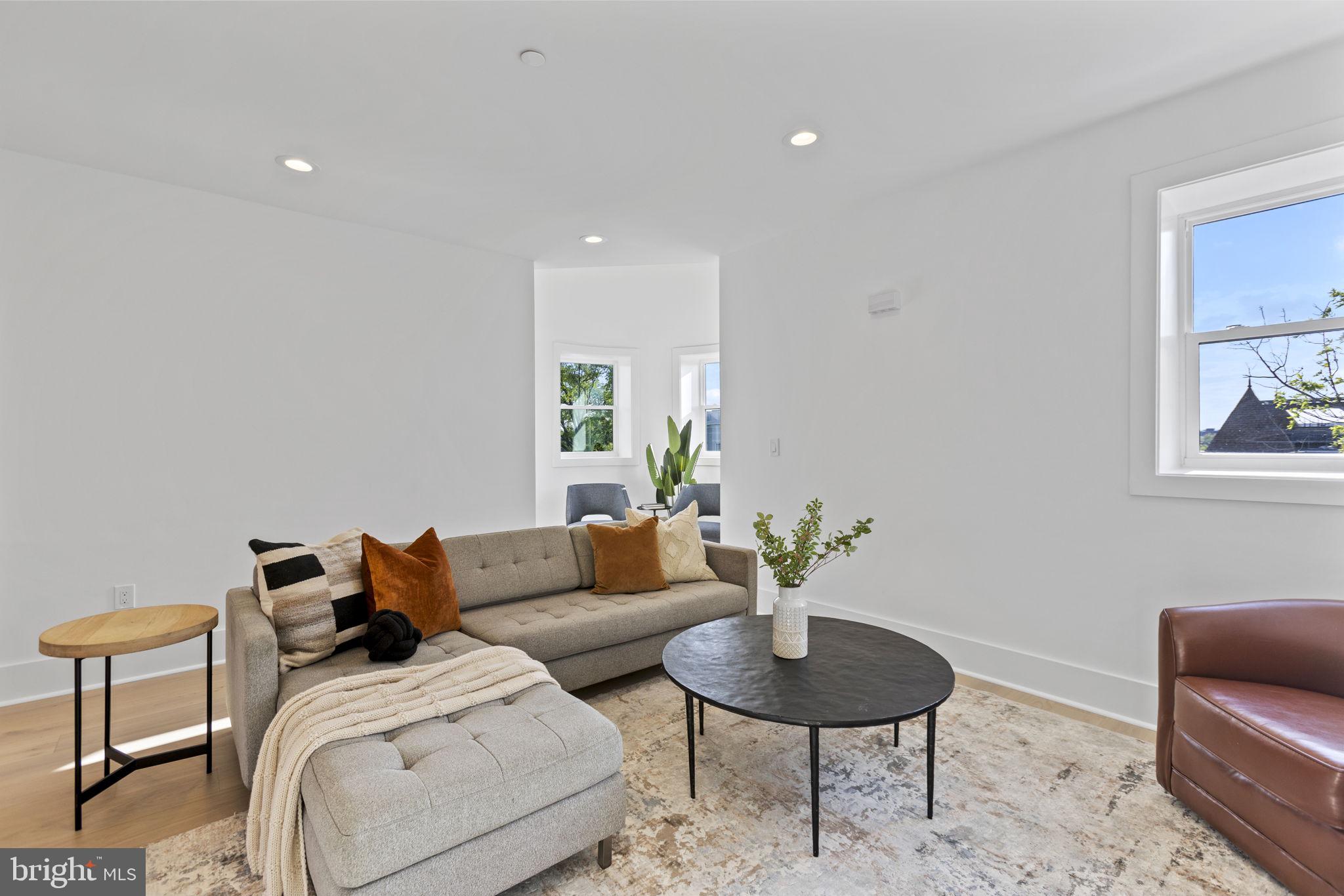 1825 N CAPITOL STREET NE 2