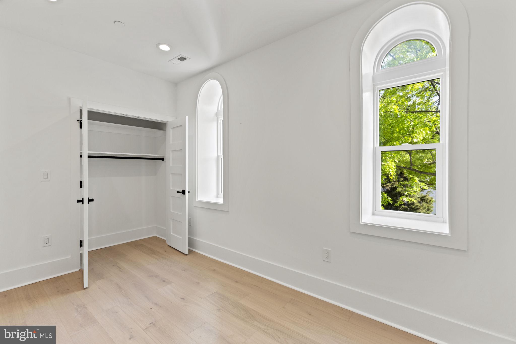 1825 N CAPITOL STREET NE 2
