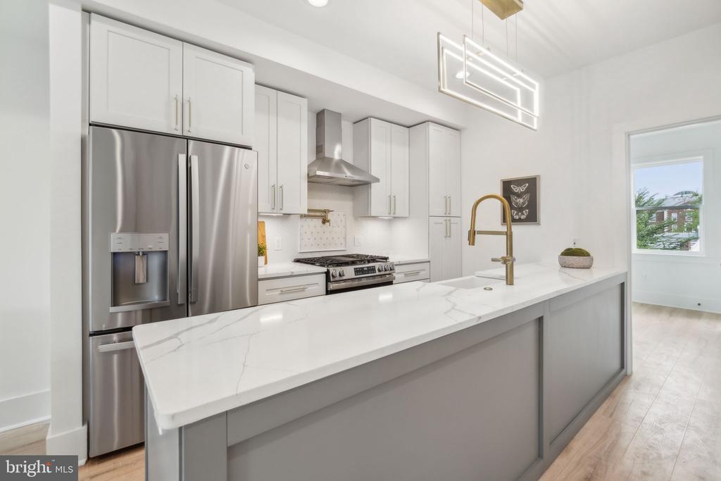 163 U STREET NE 2